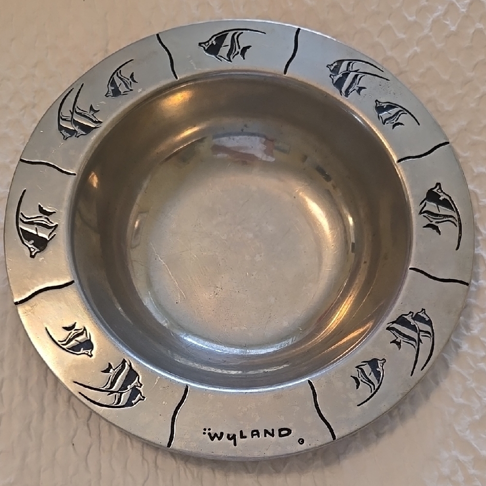 Wilton Armetale Silver Decorative Bowl